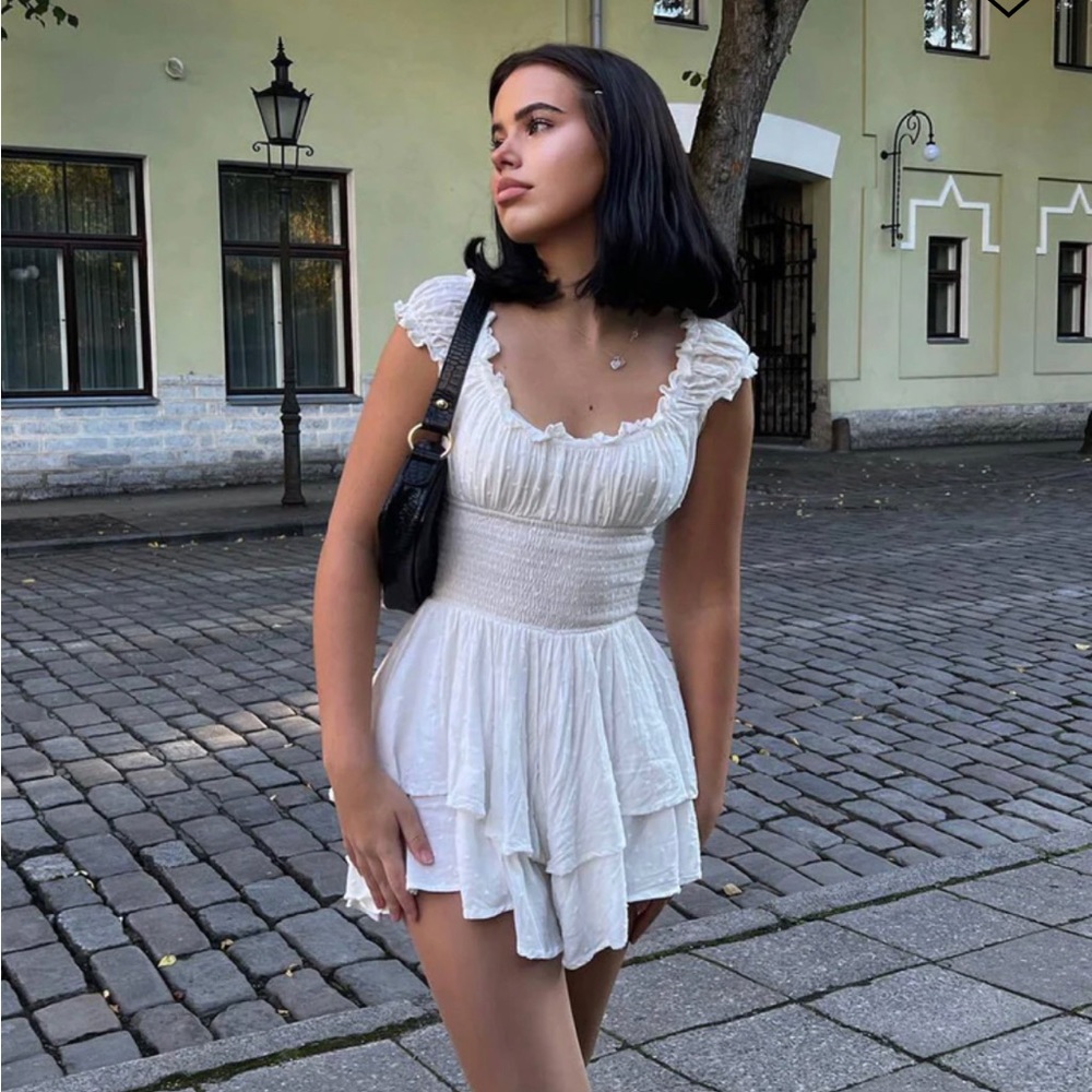 NWTs Princess polly romper
